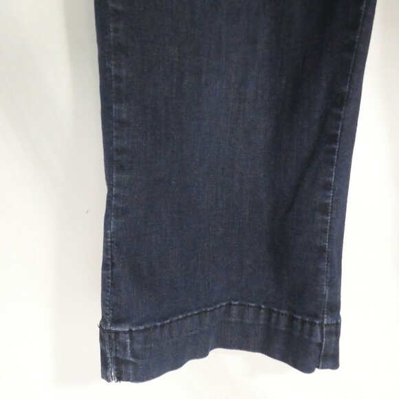 LEE - Style Wrap | size 14 medium | Blue Denim - Jean Capri Pants - Picture 7 of 16